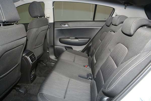 2020 Kia Sportage S QL
