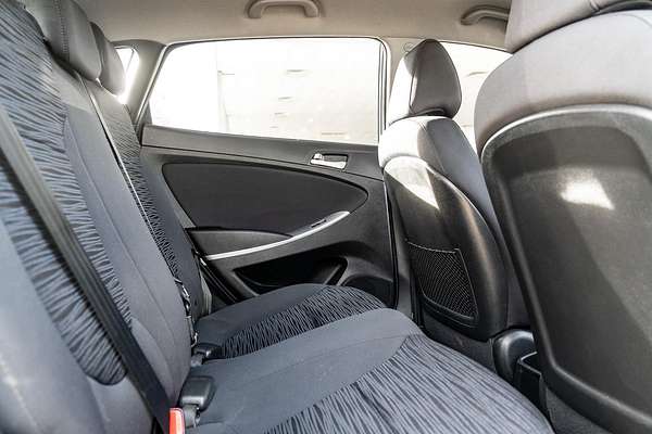 2018 Hyundai Accent Sport RB6