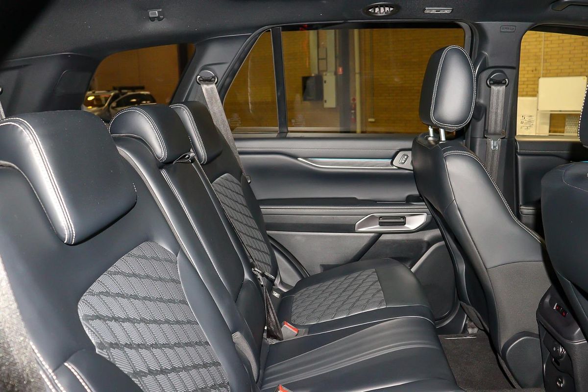 2023 Ford Everest Platinum 3.0L