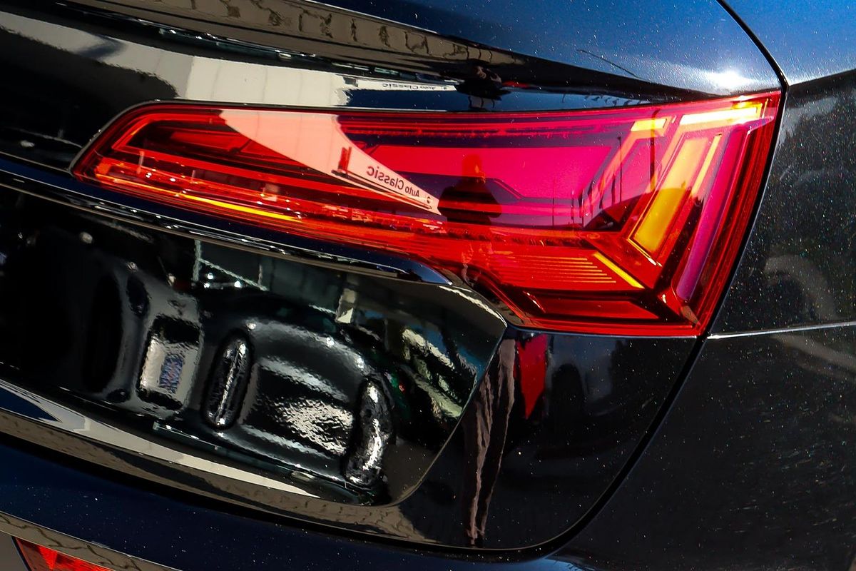 2021 Audi Q5 50 TDI S line FY