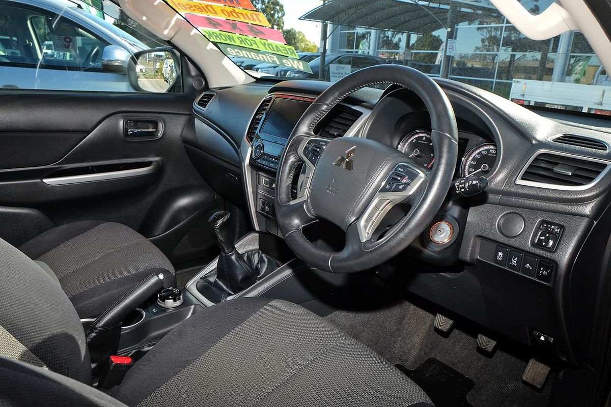 2019 Mitsubishi Triton GLS MR 4X4