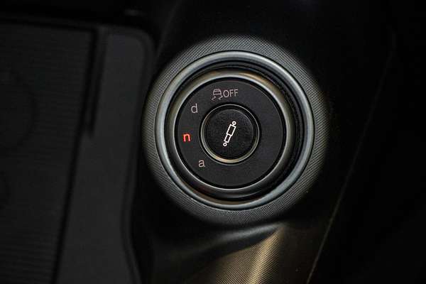 2025 Alfa Romeo Tonale Tributo Italiano Plug-In Hybrid Series 1