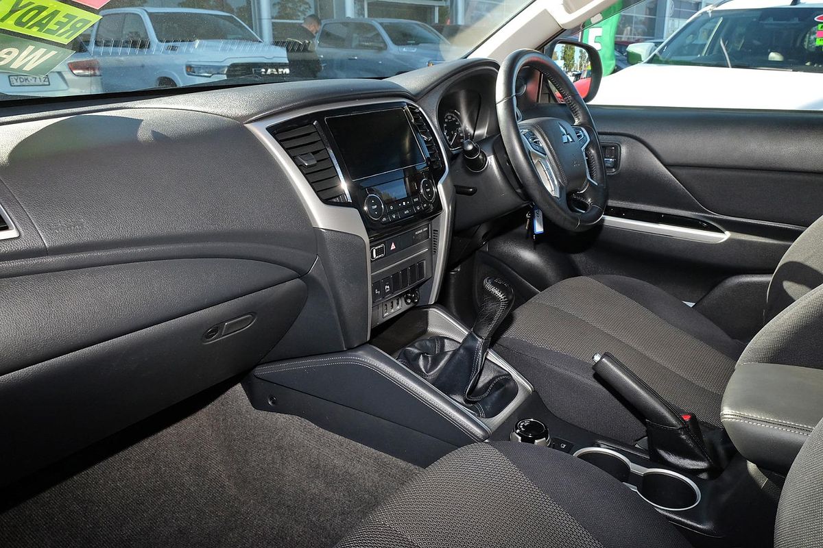 2019 Mitsubishi Triton GLS MR 4X4