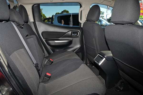 2019 Mitsubishi Triton GLS MR 4X4
