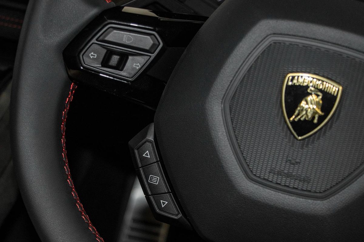 2024 Lamborghini Huracan Sterrato 724