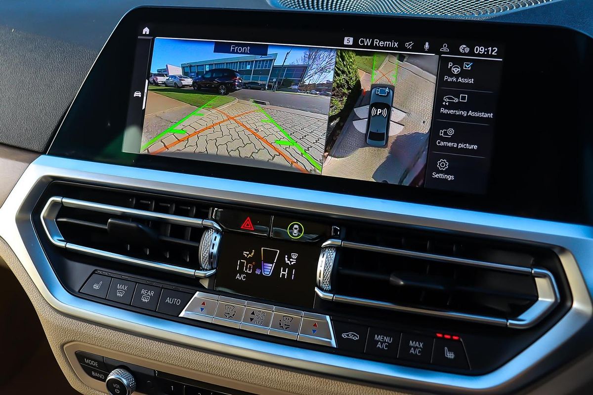 2020 BMW 3 Series 330e Luxury Line G20