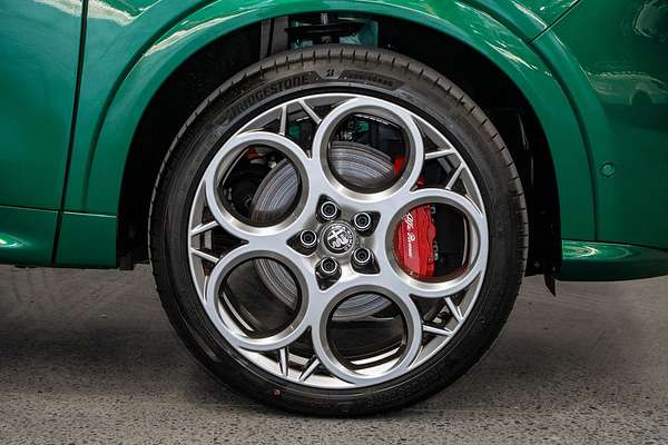 2025 Alfa Romeo Tonale Tributo Italiano Plug-In Hybrid Series 1