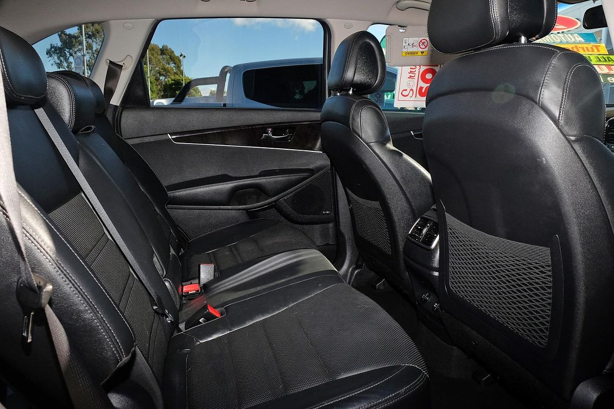2016 Kia Sorento SLi UM