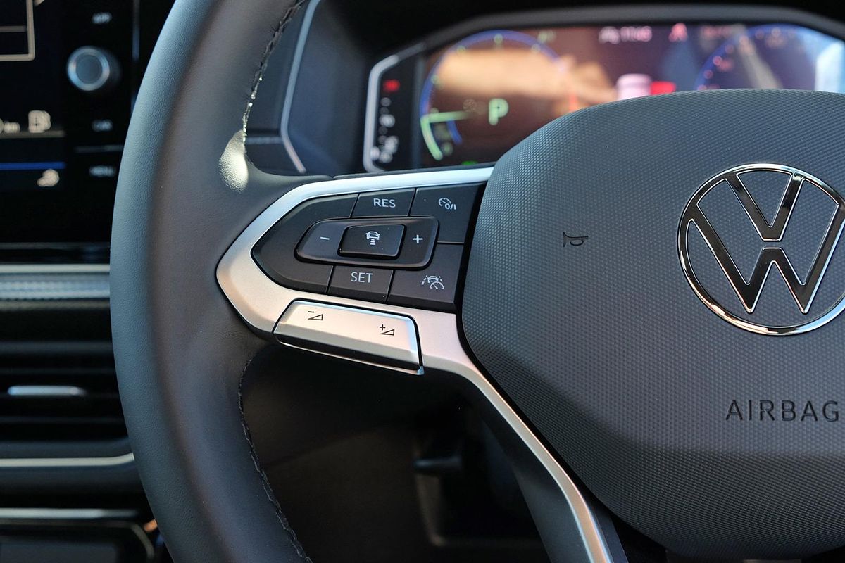 2025 Volkswagen T-Cross 85TSI R-Line D31