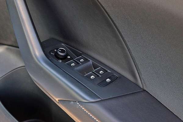 2025 Volkswagen T-Cross 85TSI R-Line D31
