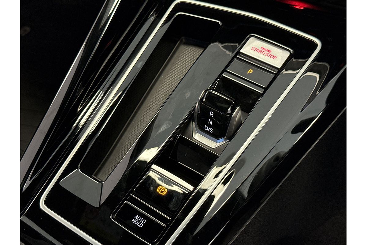 2024 Volkswagen Golf GTI 8