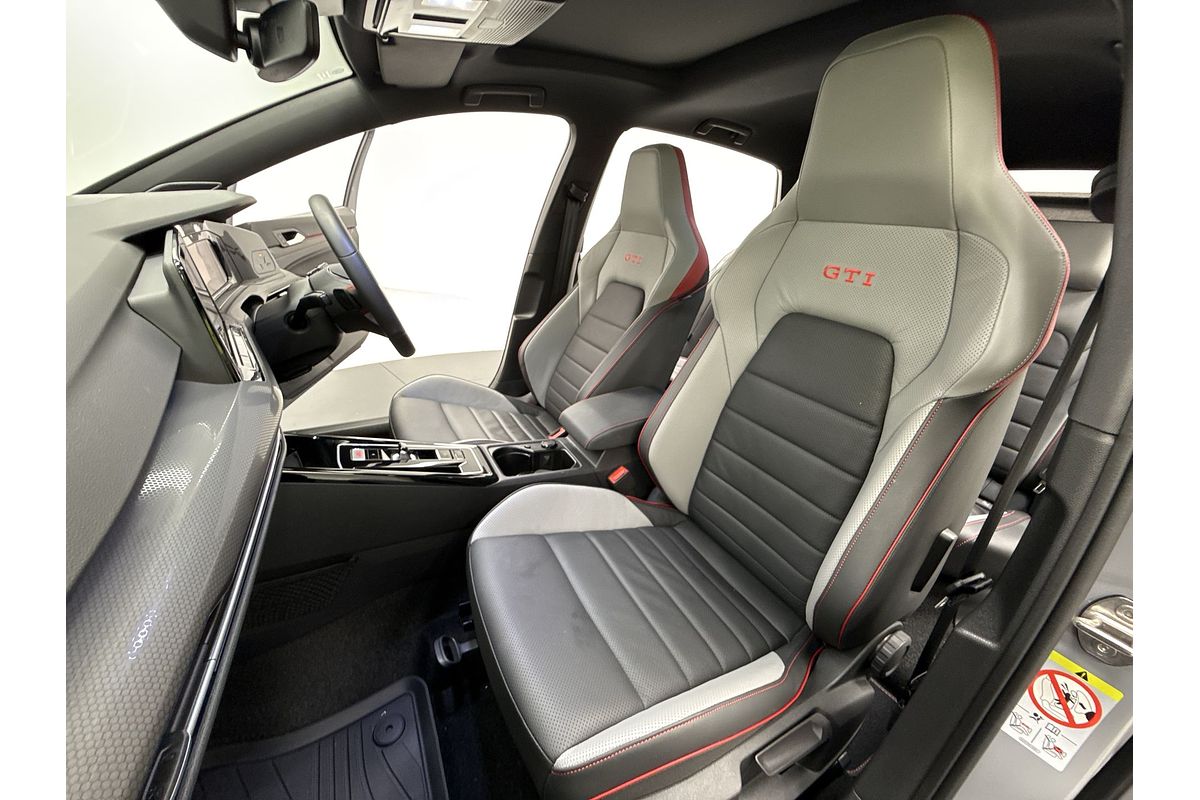 2024 Volkswagen Golf GTI 8