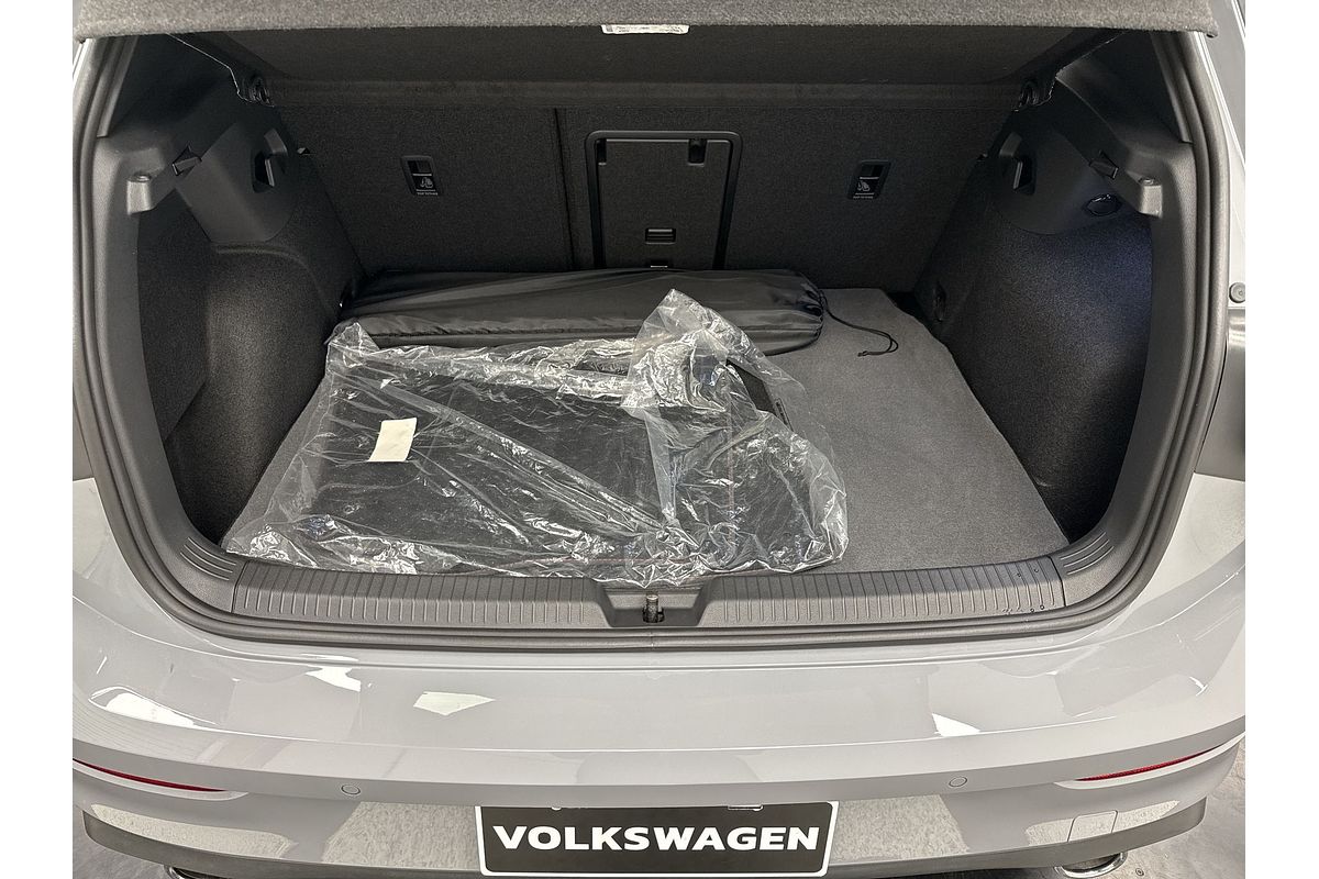 2024 Volkswagen Golf GTI 8
