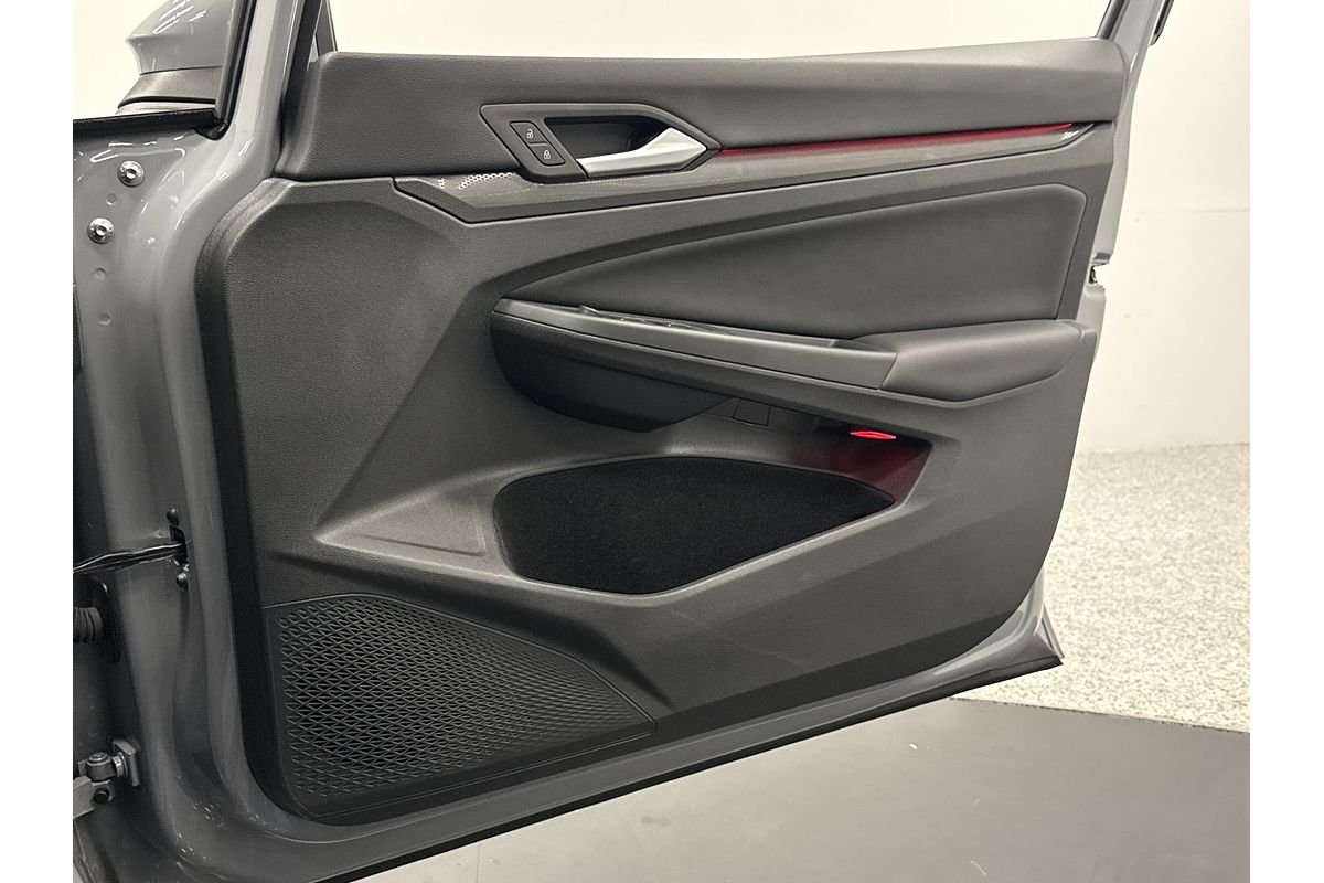 2024 Volkswagen Golf GTI 8