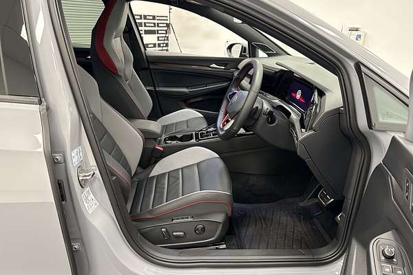 2024 Volkswagen Golf GTI 8