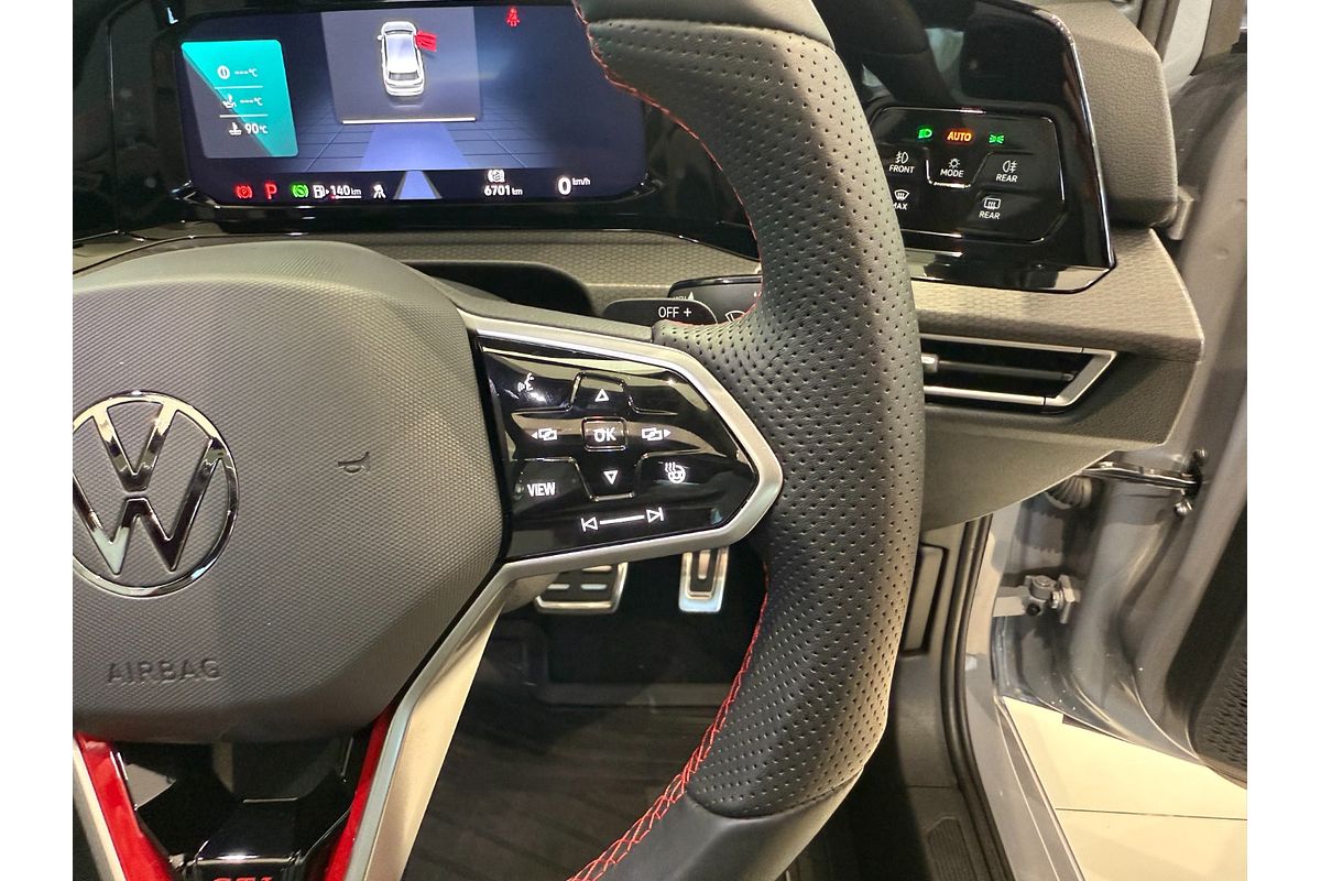 2024 Volkswagen Golf GTI 8