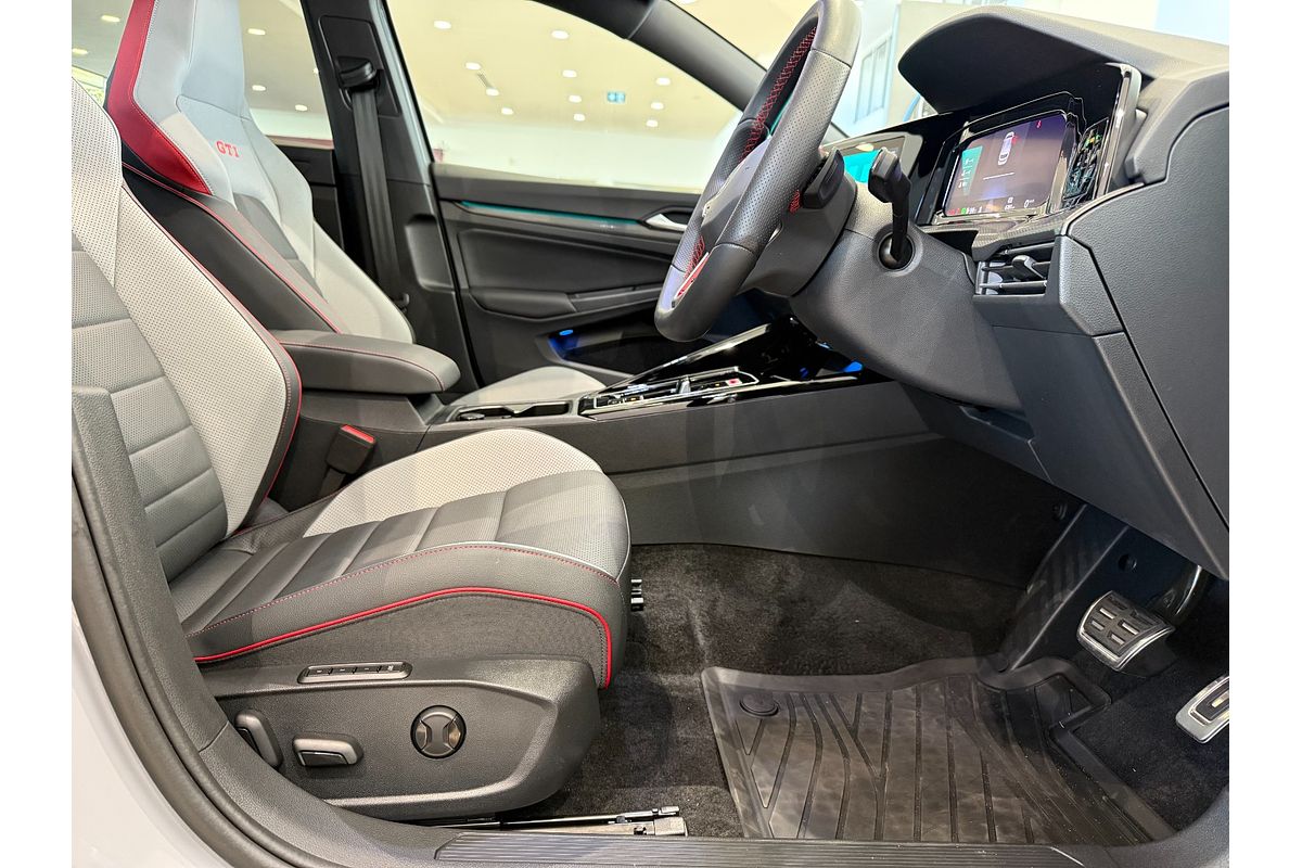 2024 Volkswagen Golf GTI 8
