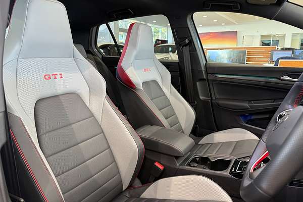 2024 Volkswagen Golf GTI 8