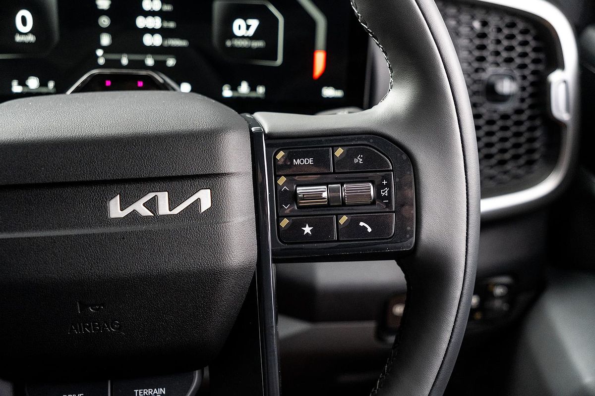 2025 Kia Tasman SX TK 4X4