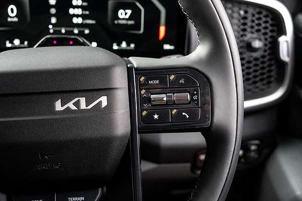 2025 Kia Tasman SX TK 4X4