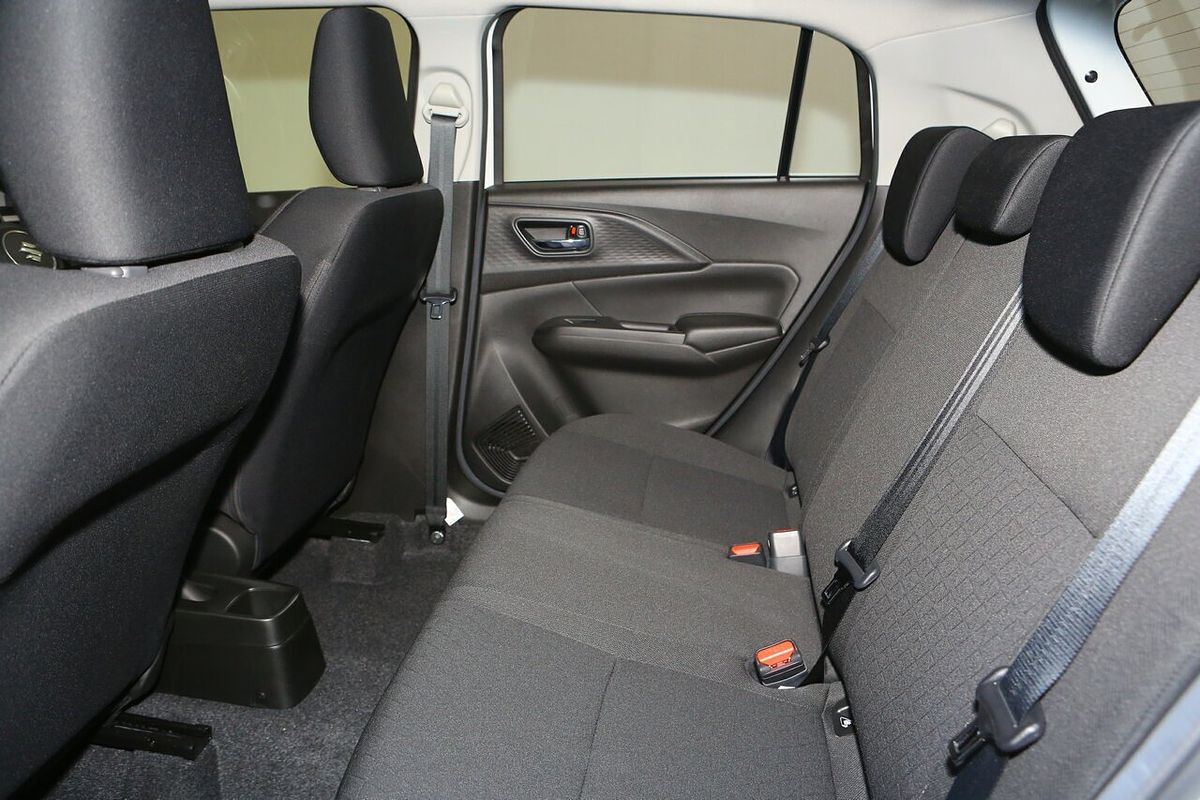 2024 Suzuki Swift Hybrid UZ