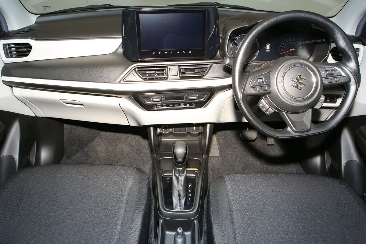 2024 Suzuki Swift Hybrid UZ