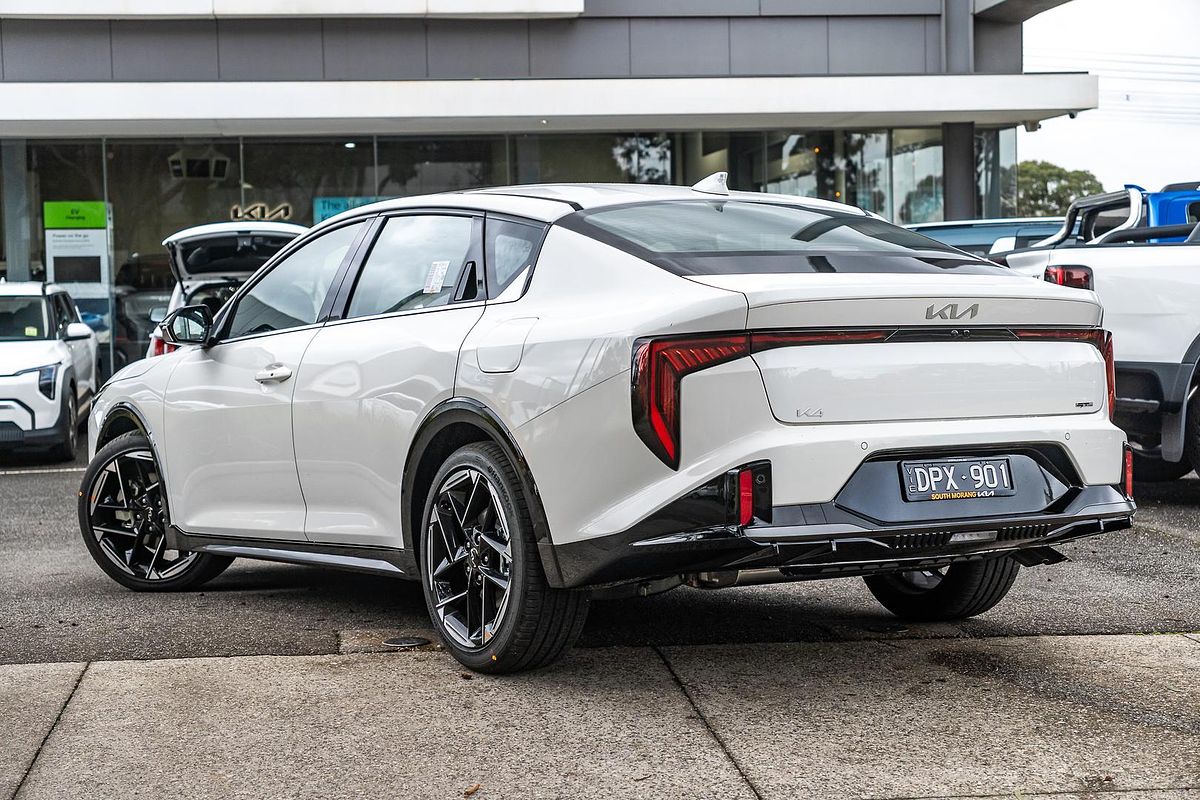 2025 Kia K4 GT-Line CL4m