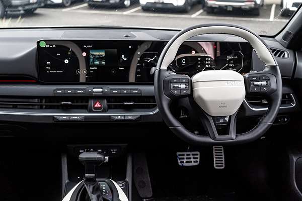 2025 Kia K4 GT-Line CL4m