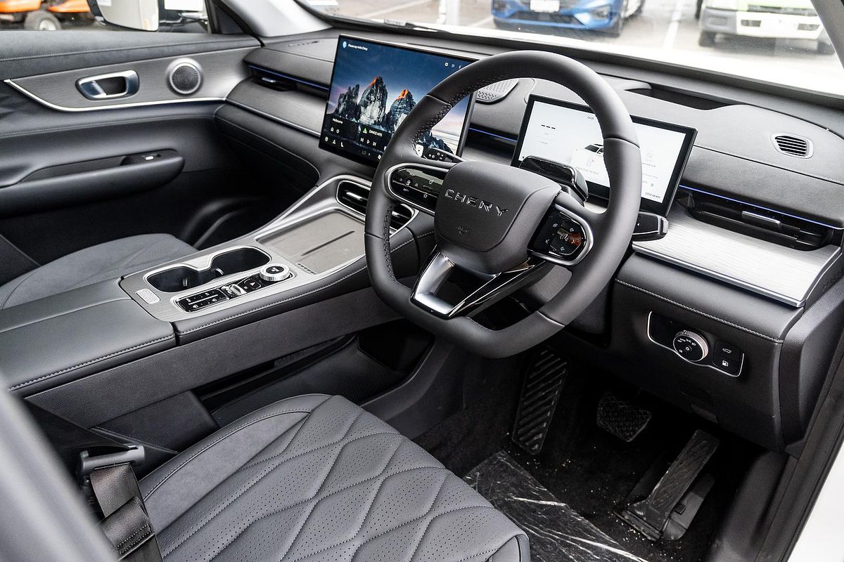 2025 Chery Tiggo 8 Super Hybrid Ultimate T31