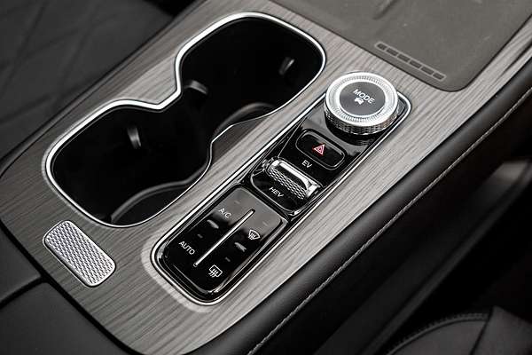 2025 Chery Tiggo 8 Super Hybrid Ultimate T31