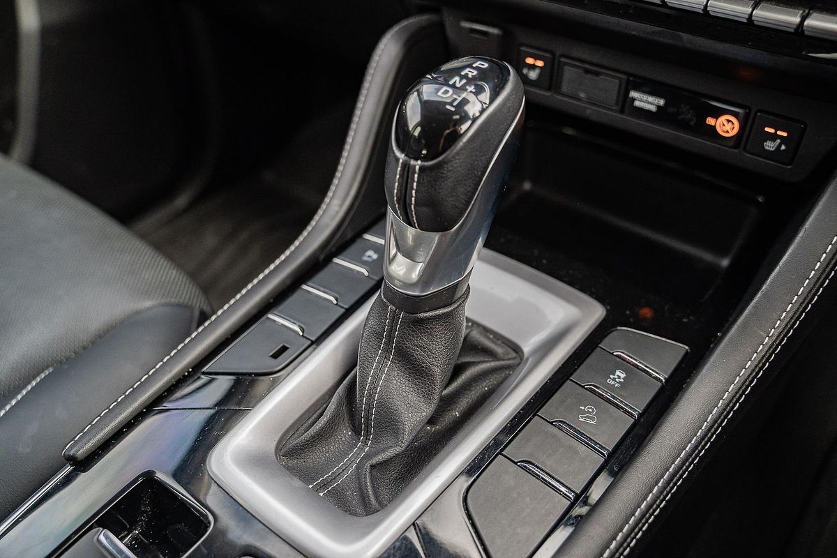 2023 Isuzu MU-X LS-T