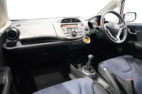 2013 Honda Jazz Vibe GE