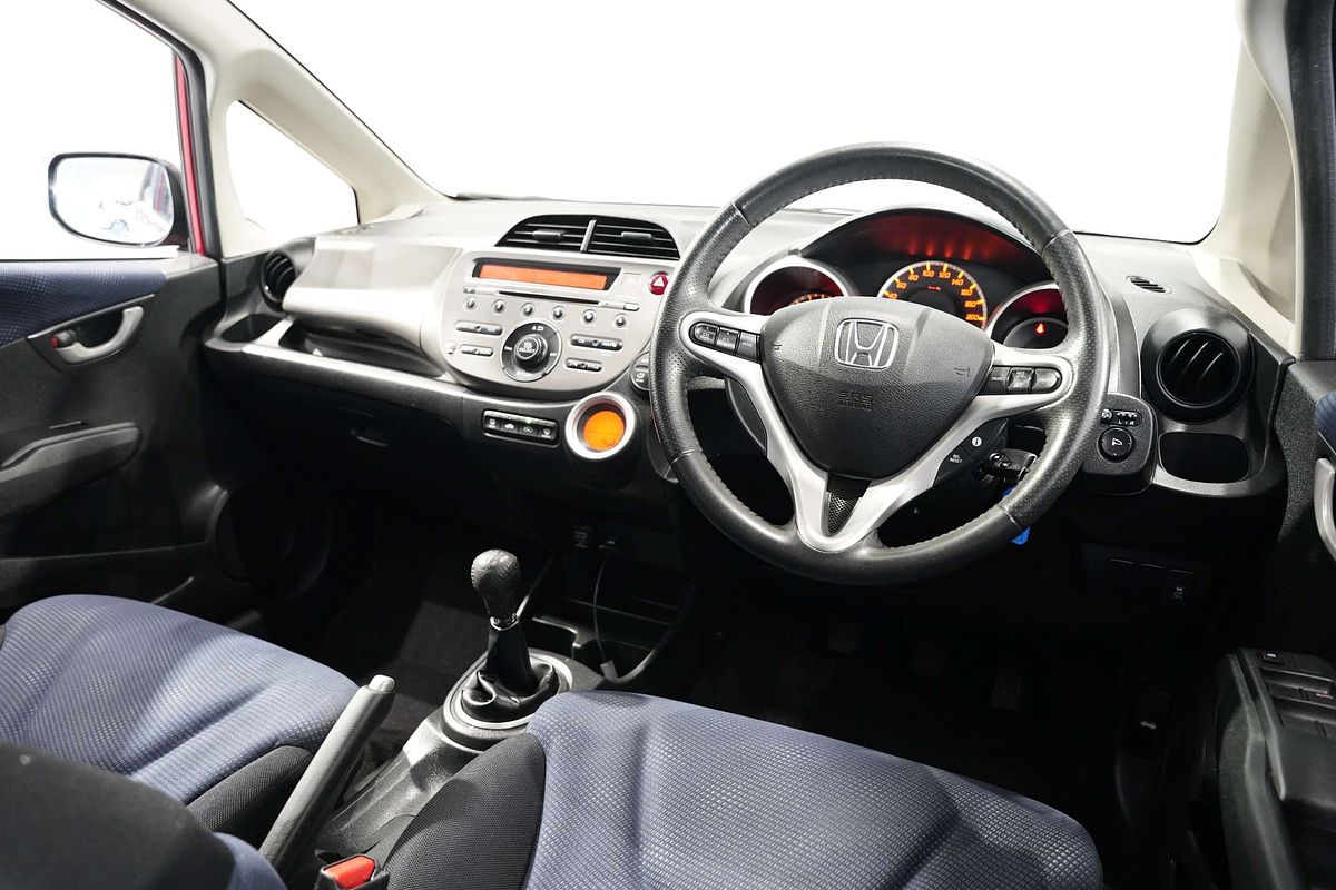 2013 Honda Jazz Vibe GE