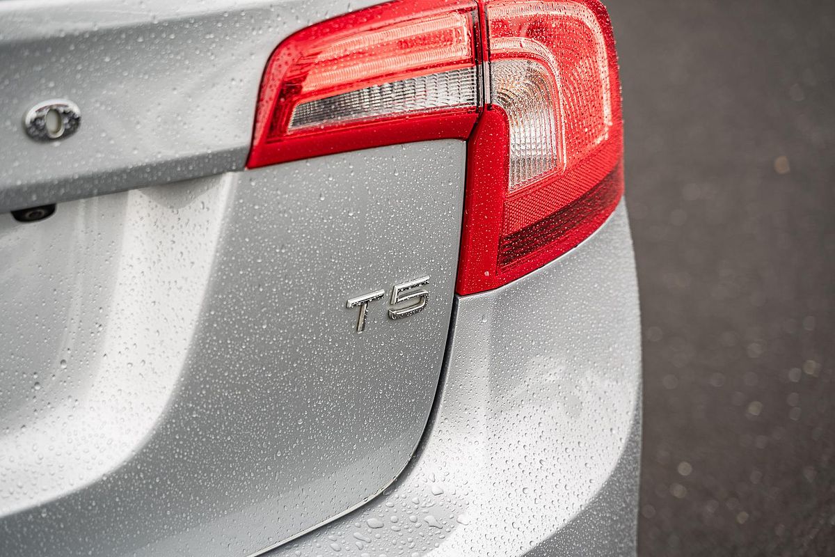 2015 Volvo S60 T5 Luxury