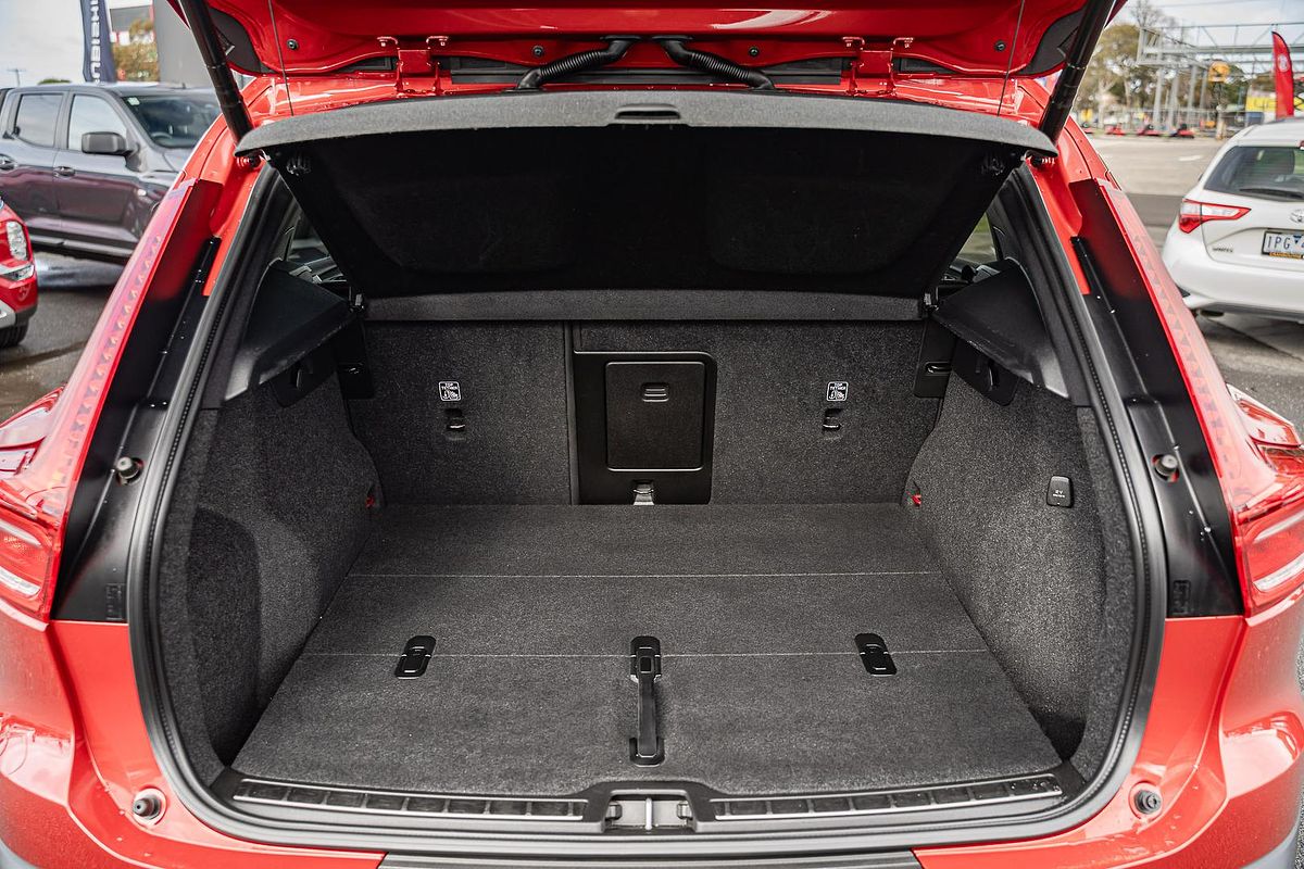 2021 Volvo XC40 T4 Inscription