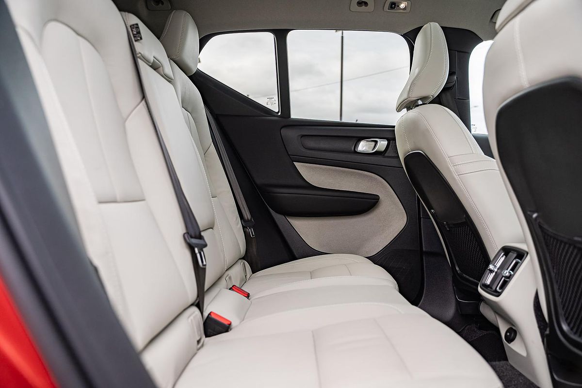2021 Volvo XC40 T4 Inscription