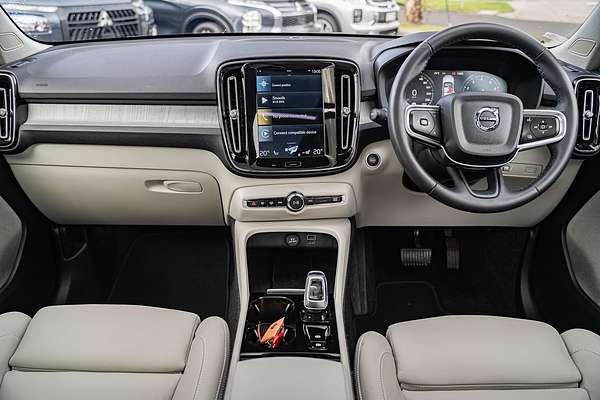 2021 Volvo XC40 T4 Inscription
