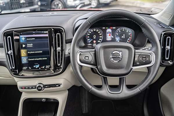 2021 Volvo XC40 T4 Inscription