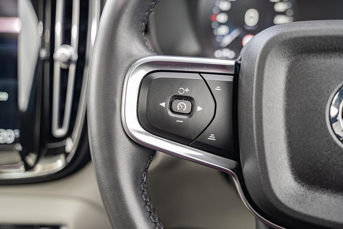 2021 Volvo XC40 T4 Inscription