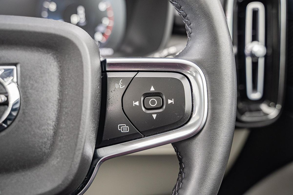 2021 Volvo XC40 T4 Inscription