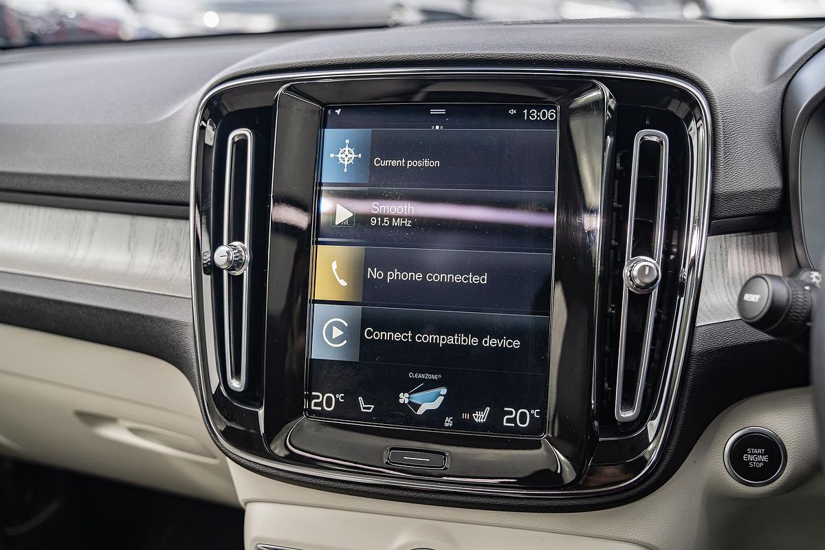 2021 Volvo XC40 T4 Inscription
