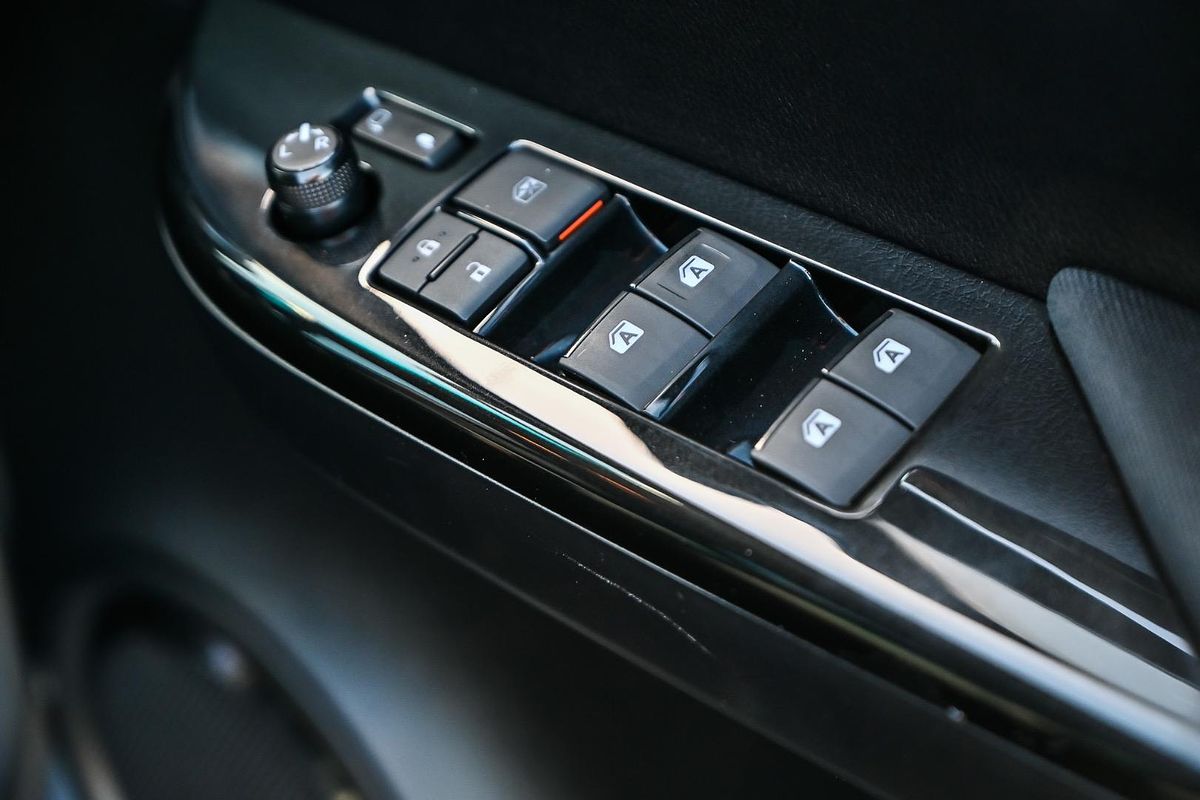 2016 Toyota Hilux SR5 GUN126R 4X4
