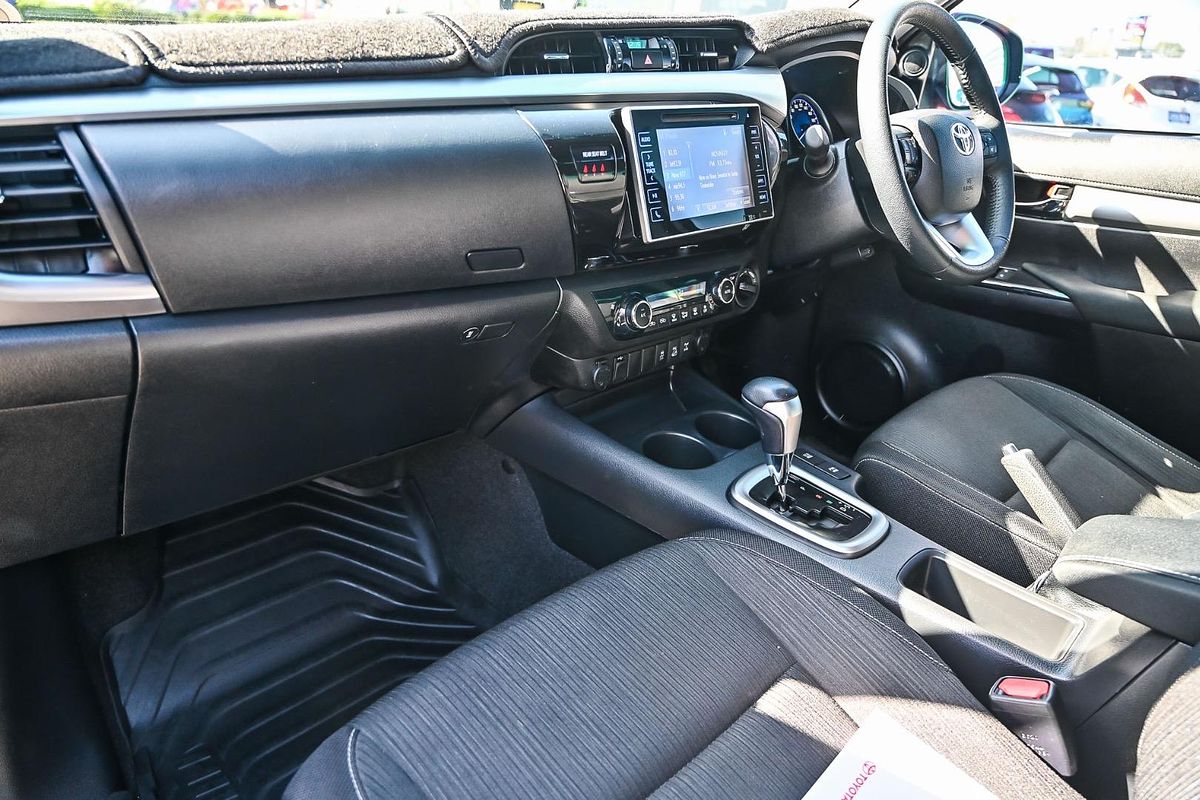 2016 Toyota Hilux SR5 GUN126R 4X4