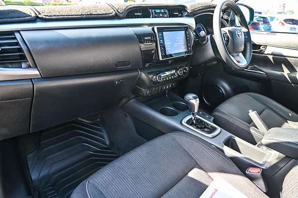 2016 Toyota Hilux SR5 GUN126R 4X4