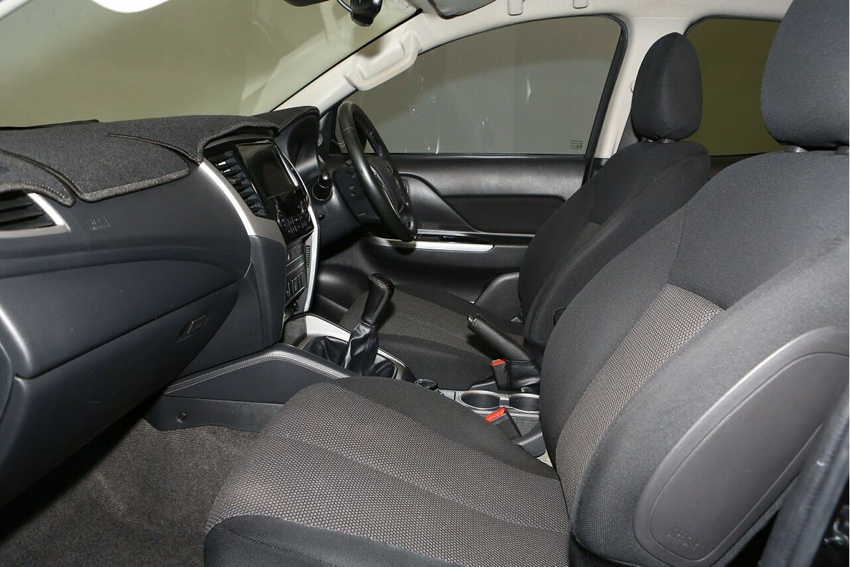 2020 Mitsubishi Triton GLS MR 4X4