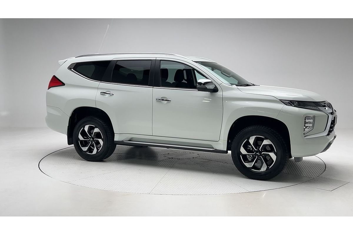2024 Mitsubishi Pajero Sport GLS QG