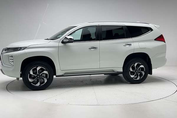 2024 Mitsubishi Pajero Sport GLS QG