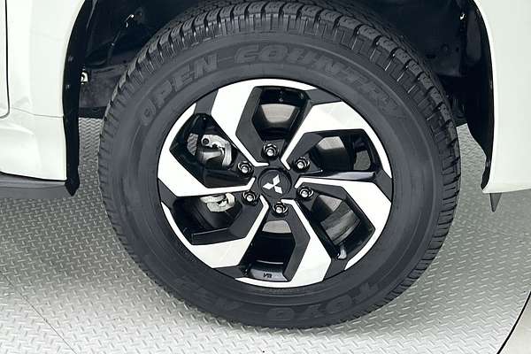 2024 Mitsubishi Pajero Sport GLS QG