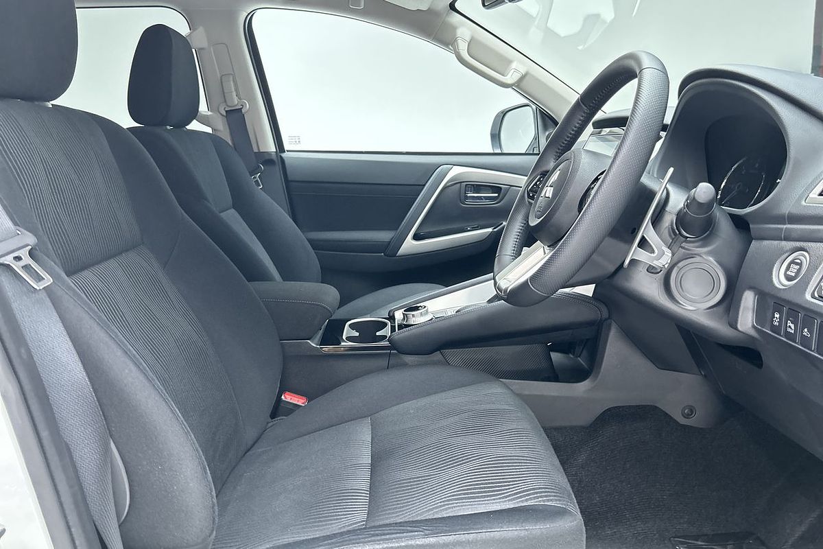 2024 Mitsubishi Pajero Sport GLS QG