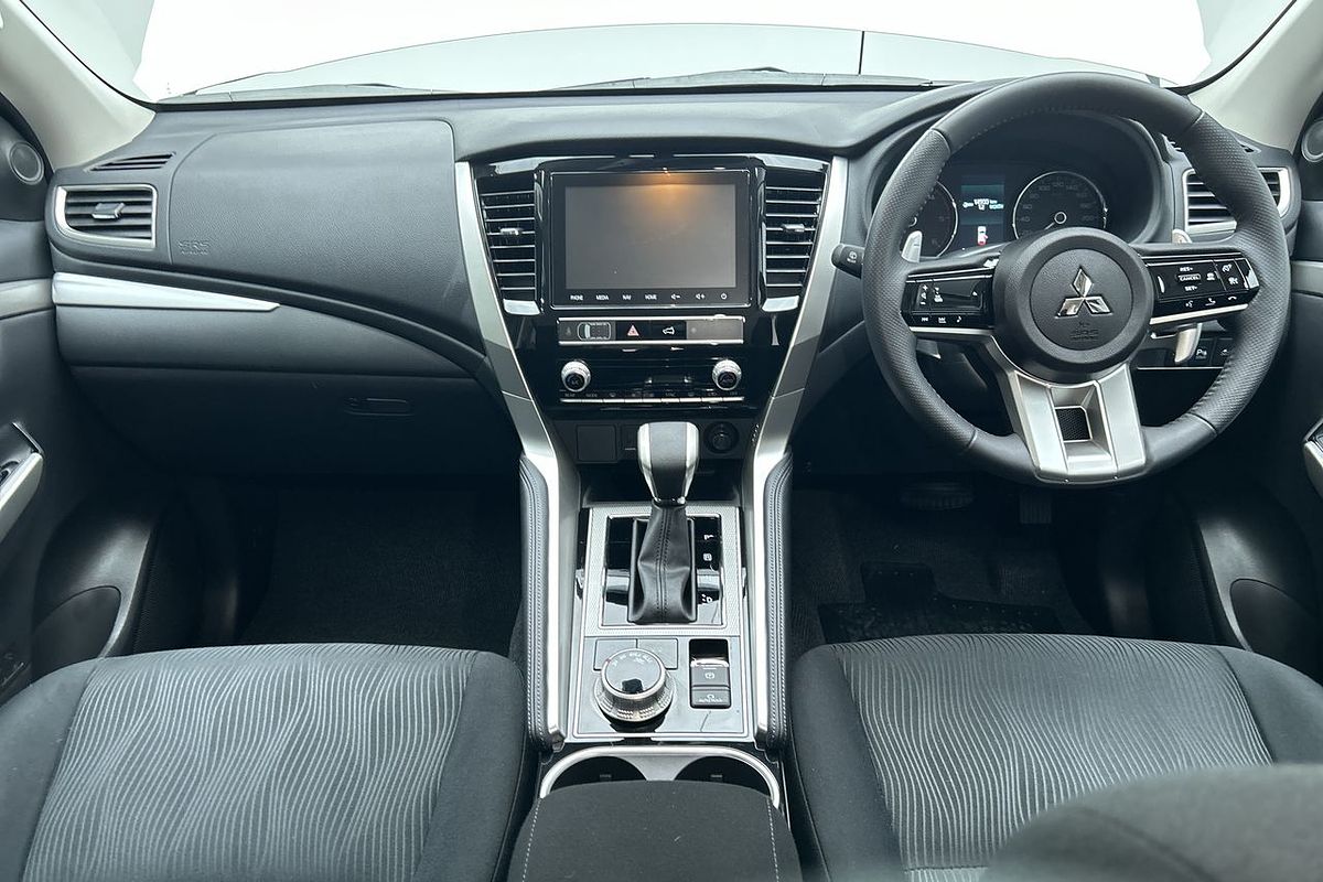 2024 Mitsubishi Pajero Sport GLS QG